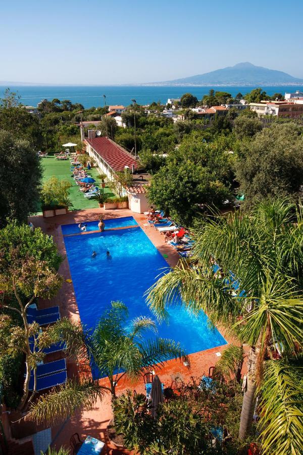 Sorrento Comfort Rooms Con Piscina ภายนอก รูปภาพ